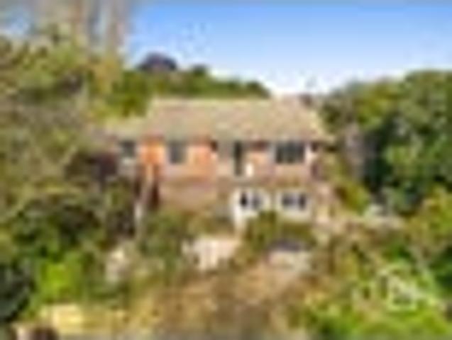 House for sale in Chaslands, Canterbury