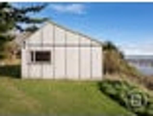 House for sale in Otakou