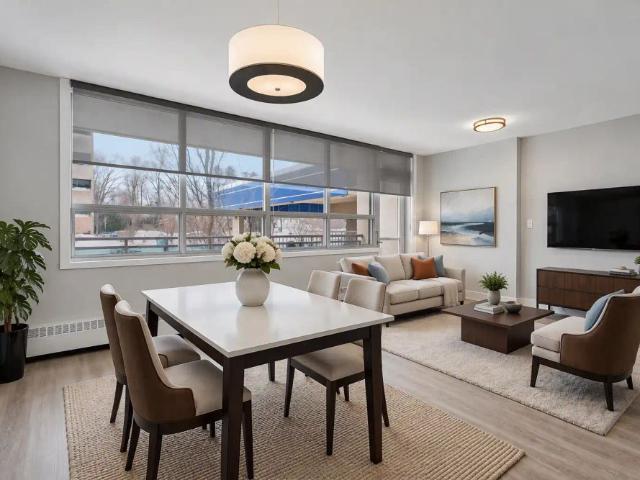 Apartment for rent in Burlington, Golden Horseshoe