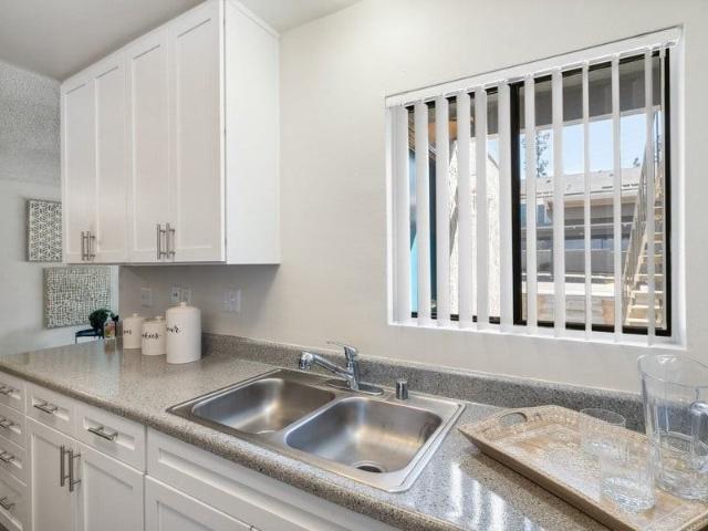 Apartment for rent in Colton, California