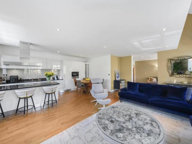 Apartment for rent in London Borough of Wandsworth, Greater London