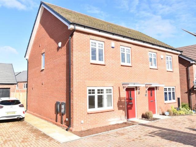House for rent in Myton Park, Green Close