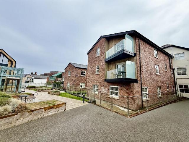 Apartment for rent in Trafford Park, Greater Manchester