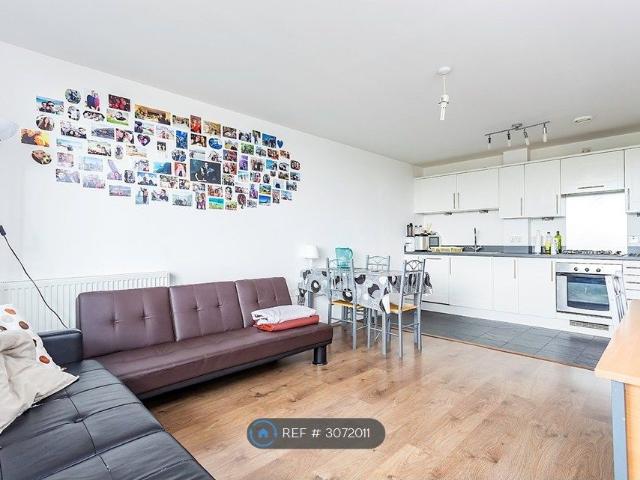 Apartment for rent in Hughesfield Estate, Greater London
