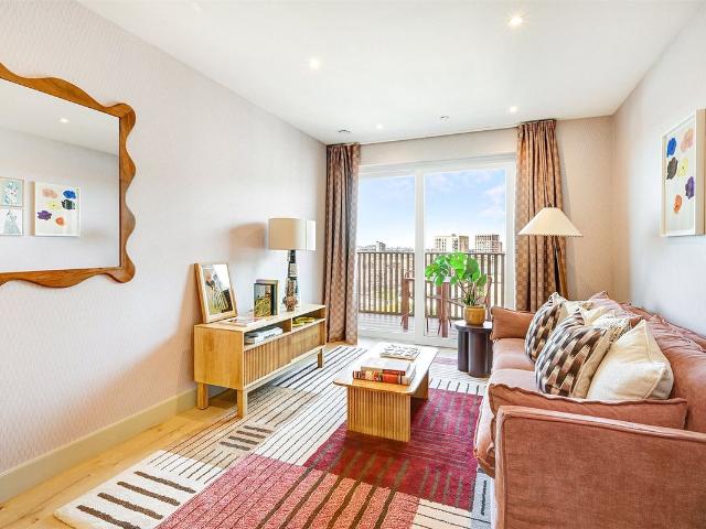Apartment for rent in Colindale, Greater London
