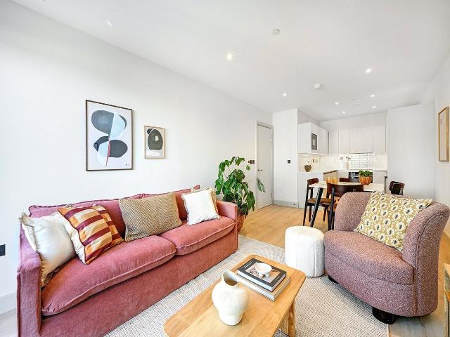 Apartment for rent in Colindale, Greater London