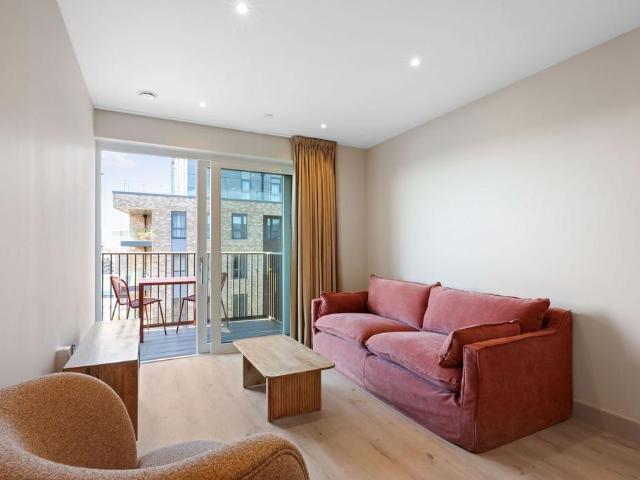 House for rent in Colindale, Greater London