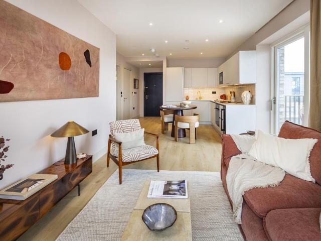 House for rent in Colindale, Greater London