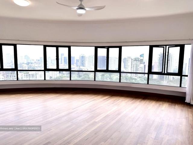 Apartment for sale in Newton