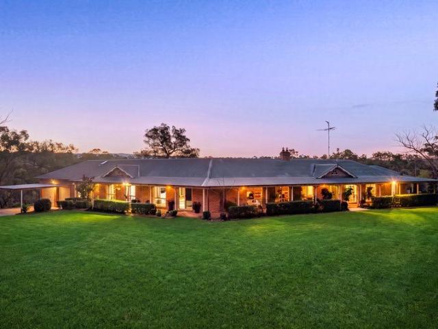 Cottage for sale in Sydney, New South Wales