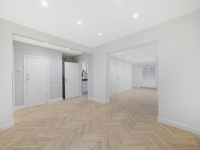 House for rent in London Borough of Hounslow, Greater London