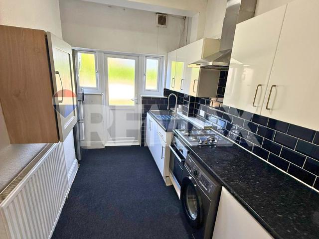 House for rent in Gants Hill, Greater London