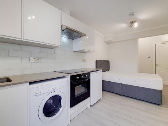 Studio for rent in Brent Cross, Greater London