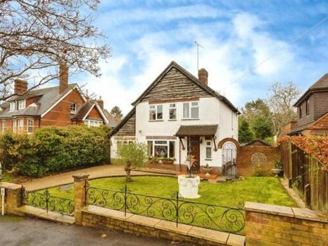 House for sale in Brook Street, Bourne Vale