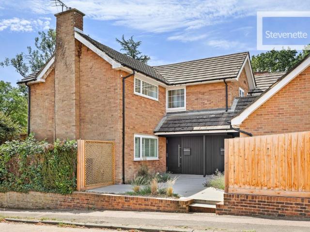 House for rent in Ivy Chimneys, Epping