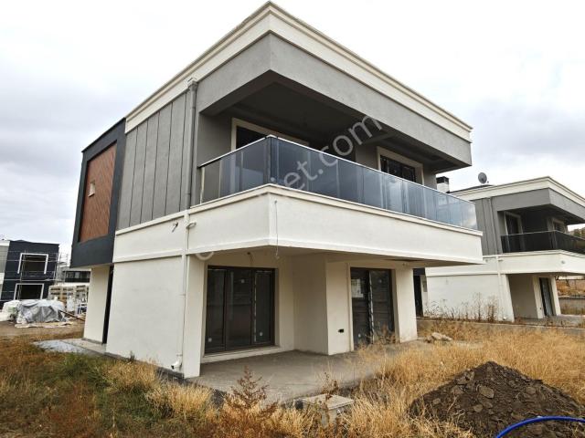 Kocasinan, Kayseri içerisinde satılık Villa