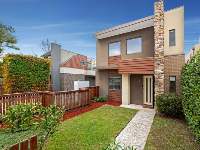 Townhouse for sale in Camerons Creek, Victoria
