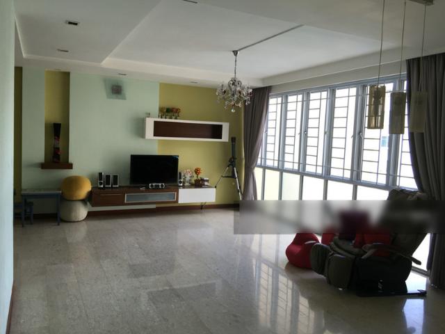 Apartment for sale in 19 North East, Hougang