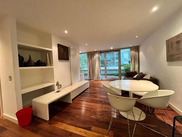 Apartment for rent in City Centre, Salford