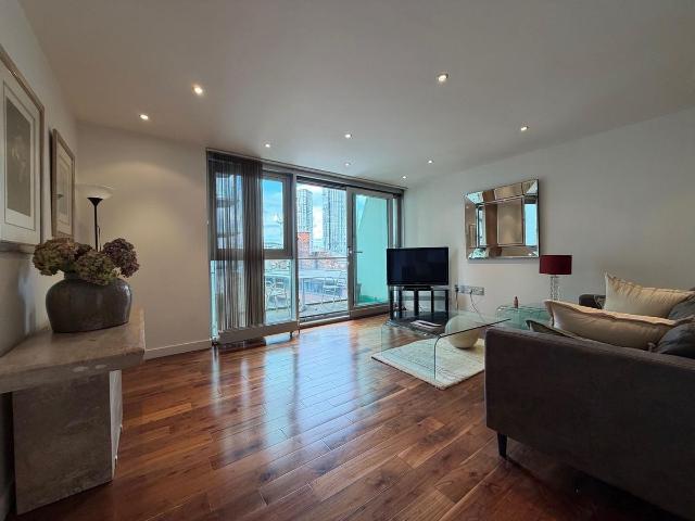 Apartment for rent in City Centre, Salford