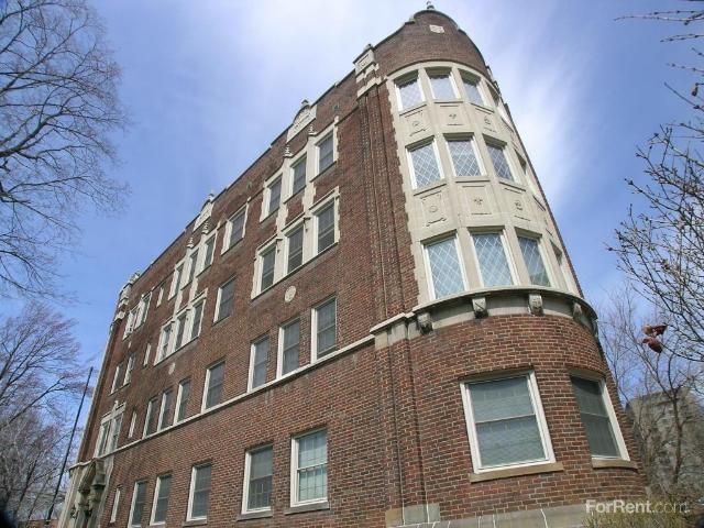 Apartment for rent in Lakewood, Ohio