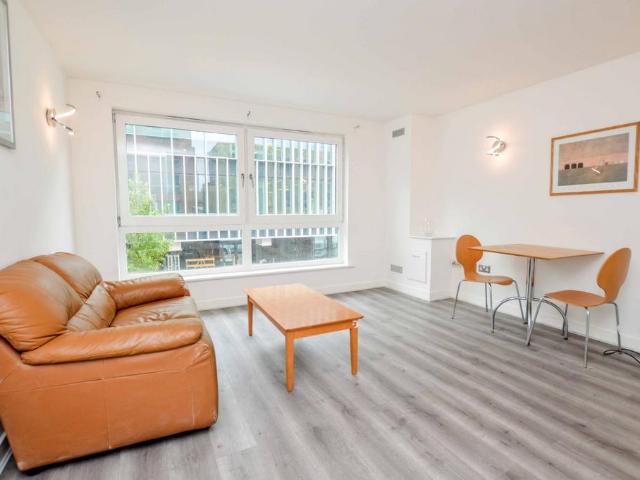 Apartment for rent in Chorlton-on-Medlock, Georgia
