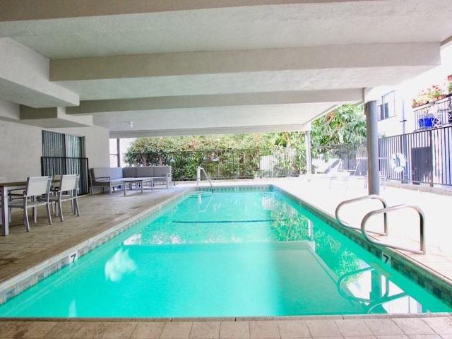 Apartment for rent in Canoga Park, California