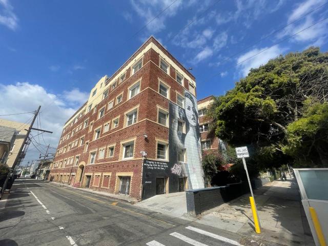 Apartment for rent in Canoga Park, California