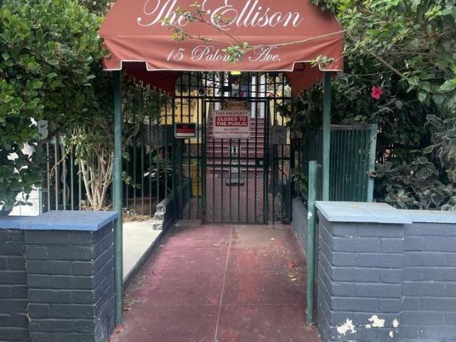 Apartment for rent in Canoga Park, California