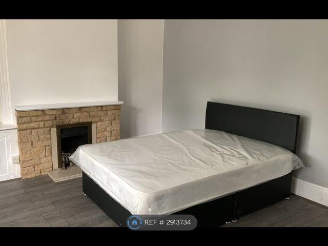 Room for rent in Kingsbrook, Bedford