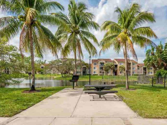 Apartment for rent in Deerfield Beach, Florida