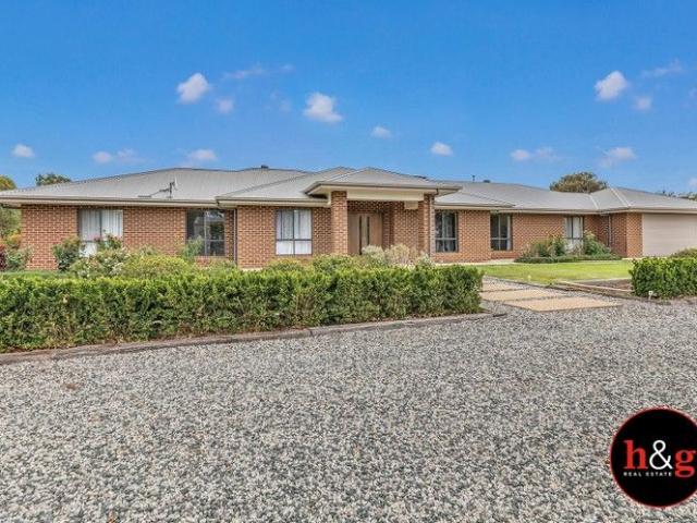 Cottage for sale in Merrigum, Victoria