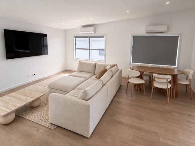Room for rent in The Entrance, New South Wales