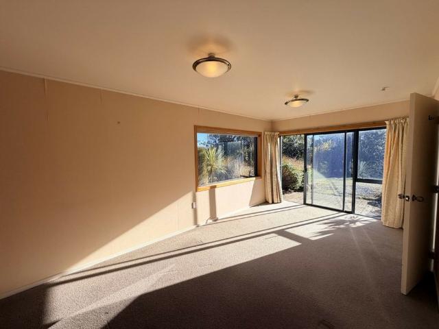 House for rent in Otakou