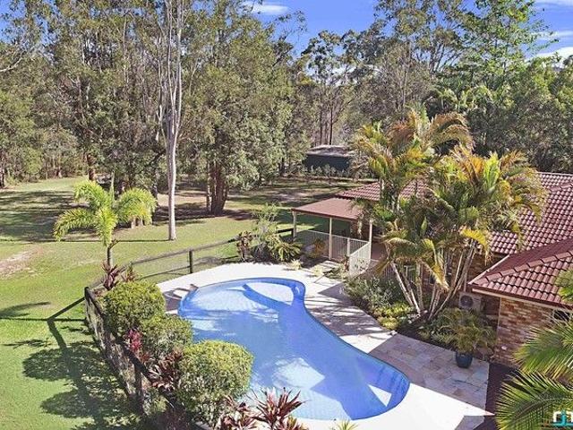 House for sale in Cooroibah