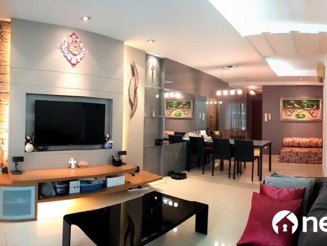 Apartment for sale in 19 North East, Hougang