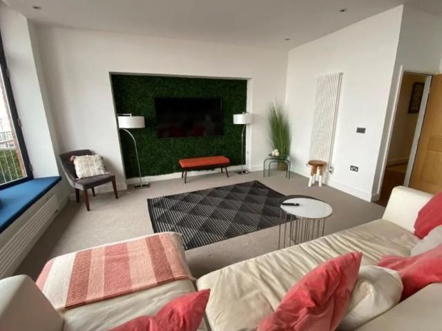 Apartment for rent in Penarth, Wales