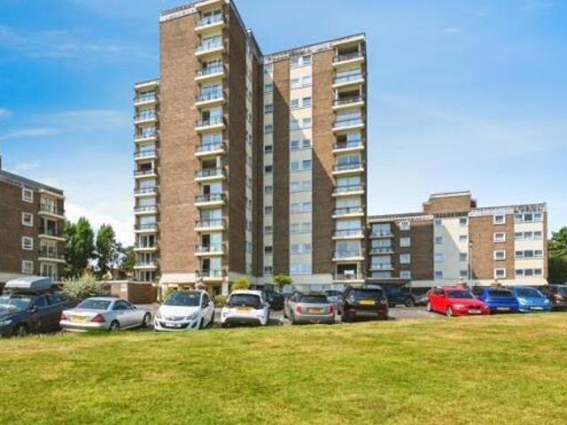 House for sale in Dale Hill, Essex
