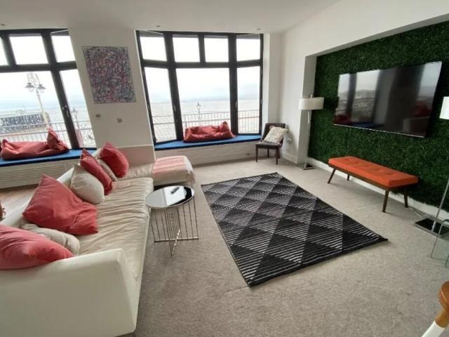 Apartment for rent in Penarth, Wales