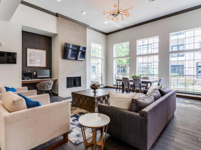 Apartment for rent in The Essex House, Houston