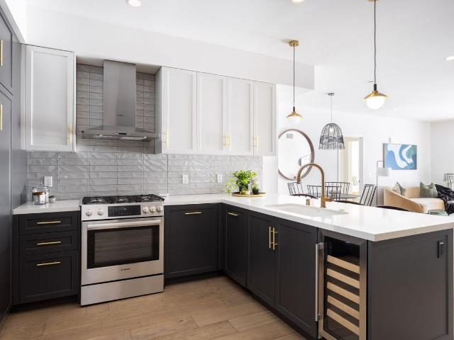 Apartment for rent in Canoga Park, California