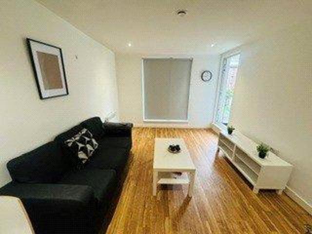 Apartment for rent in Ordsall, Salford
