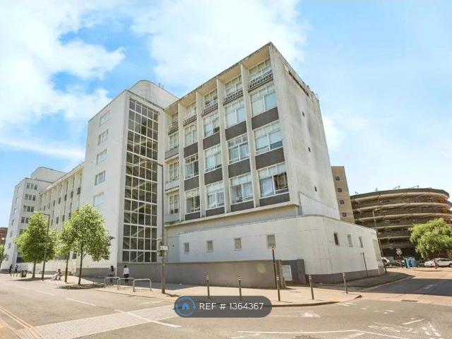Apartment for rent in St Matthew's, Old Wharf