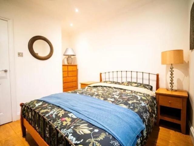 Apartment for rent in London Borough of Croydon, Purley