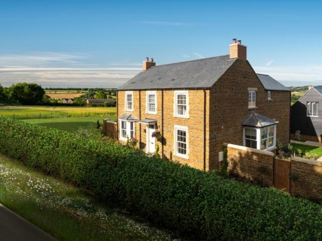 Property for sale in Burdrop, Cherwell