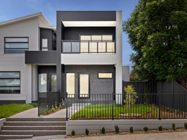 Townhouse for sale in Camerons Creek, Victoria