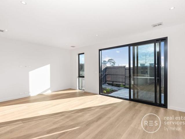 Townhouse for rent in Camerons Creek, Victoria
