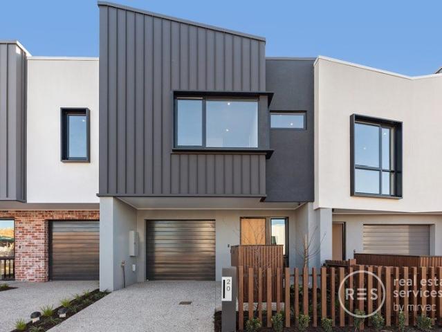 Townhouse for rent in Altona North, Melbourne