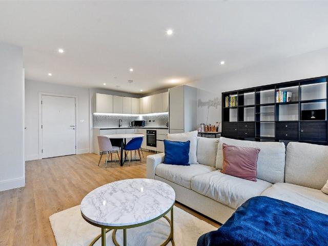 Apartment for rent in Slough