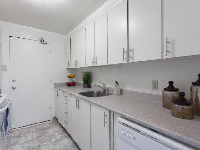 Apartment for rent in Mulhurst Bay, Ontario